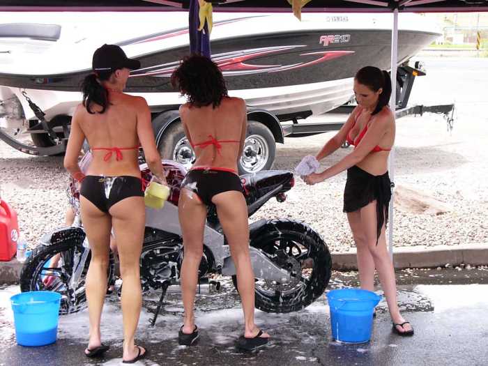 Buell Wash in Italy
