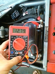 Voltmeter Reading While OFF