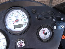 Buell S3T in dash charger port and on/off switch