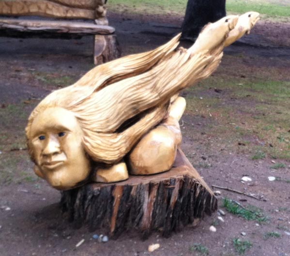 Wood carving in Park