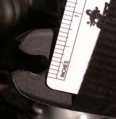 Measurement of hand guard end clip opening on XB9SX
