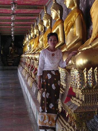Wife in Bangkok Wat