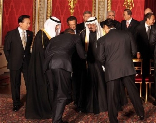 Obama Bowing to Saudi King