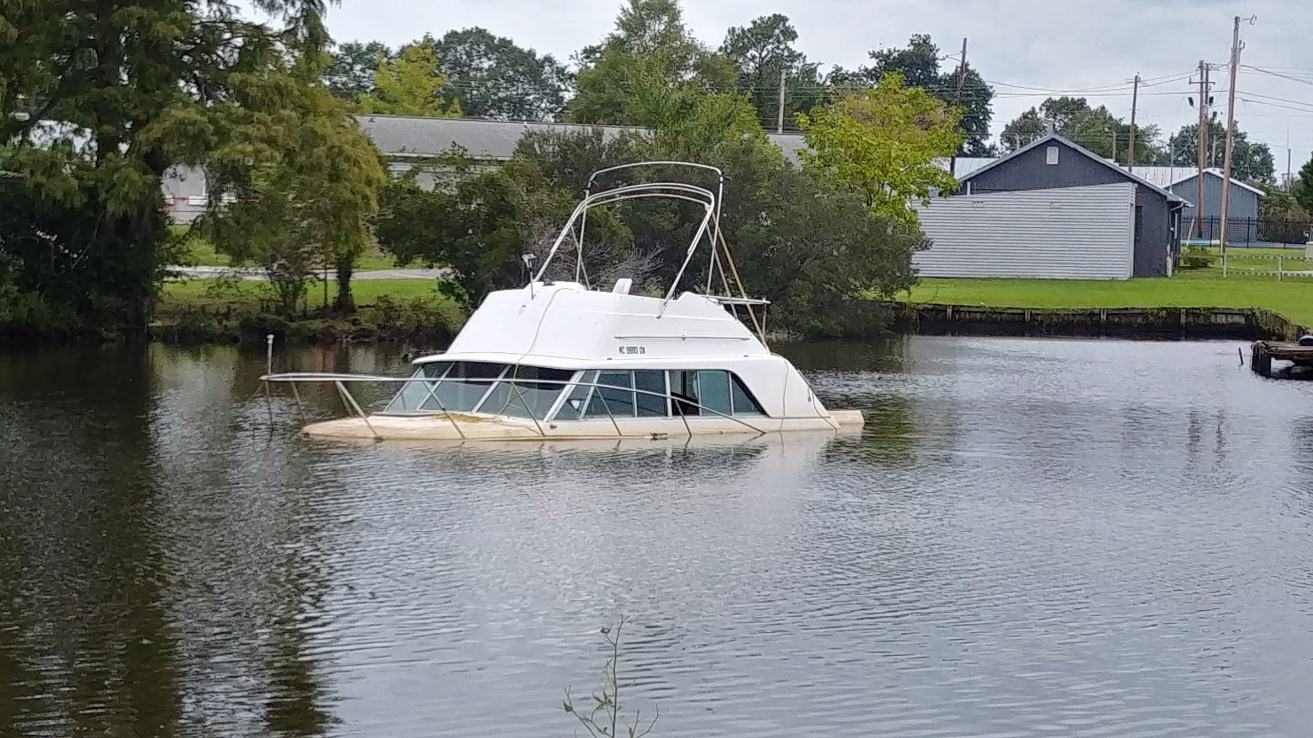 Lowrider boat