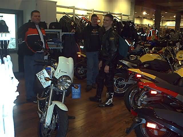 L to R, Andy, Tim & Thad checking out the bikes