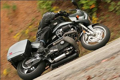 Buell S3 Leaning to Ride!